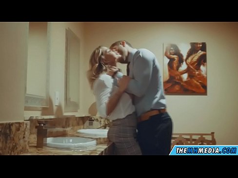 ❤️ Kun povekas blondi viettelee sinut julkisessa vessassa ️ Vittu video at porn fi.fashiontee.top ❤